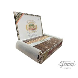 ARTURO FUENTE MAGNUM 54...