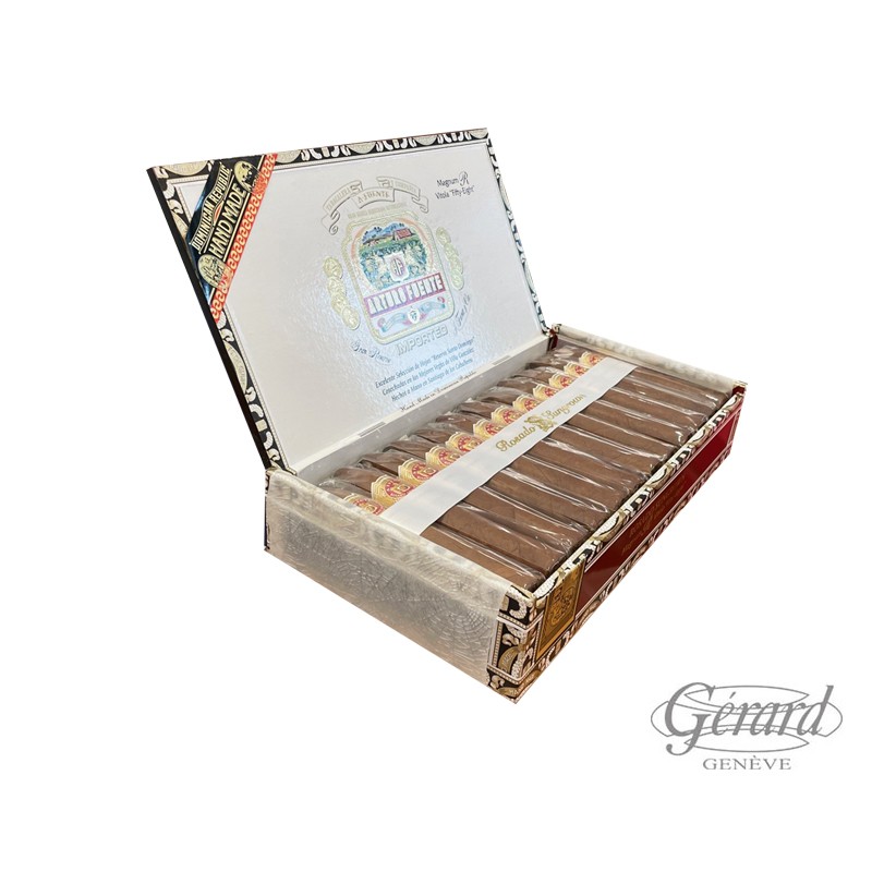 ARTURO FUENTE MAGNUM R ROSADO SUN GROWN 58 SBN 25