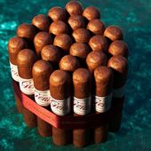 #day #cigars #handmade @world.of.gerard.cigars.geneva #switzerland